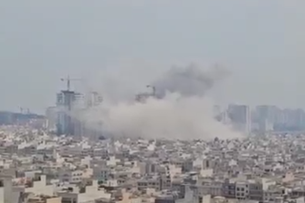 شنیده شدن صدای جنگنده و انفجارهای مهیب در تهران