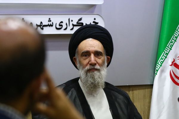 امام جمعه اصفهان: مذاکره برای جمهوری اسلامی فقط یک ابزار است