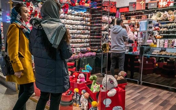 خبرگزاری وابسته به سپاه: هدف ولنتاین ترویج خیانت در خانواده است