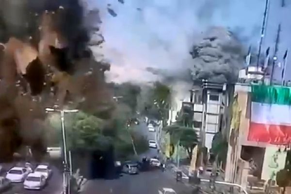 صورة الانفجار وذهننا العاجز: لماذا هزّتنا مشاهد فيديو تفجير تجريش بهذا الشكل؟