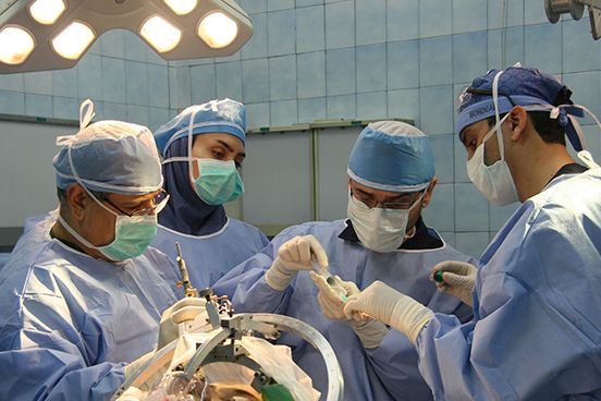 روزنامه جامجم: بسیاری از تجهیزات پزشکی مرتبط با اتاقهای عمل، دست دوم است