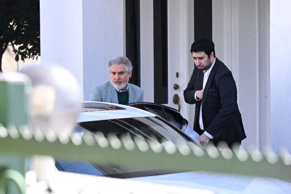 Hardline daily urges Iran to punish Britain over Australia's expulsion of envoy
