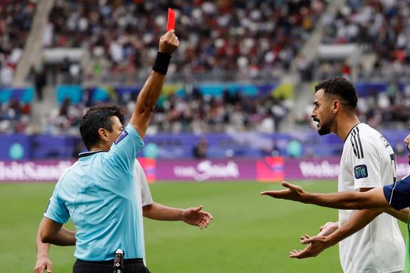 تاوان کارت قرمز برای داور ایرانی؛ حمله هواداران فوتبال عراق به فغانی پس از اخراج ایمن حسین