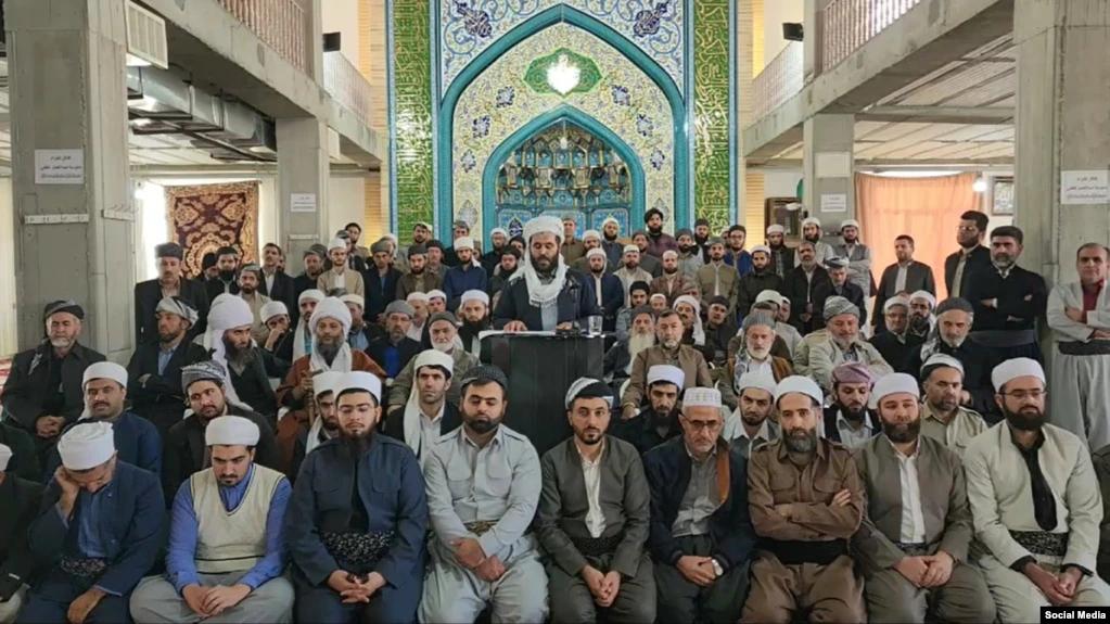 Kurdish Teachers In Iran Call For Release Of Sunni Clerics