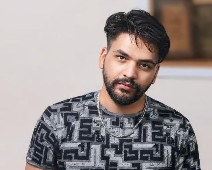 حسین رادی، غواص و آتشنشانی که در انقلاب ملی هدف گلوله قرار گرفت