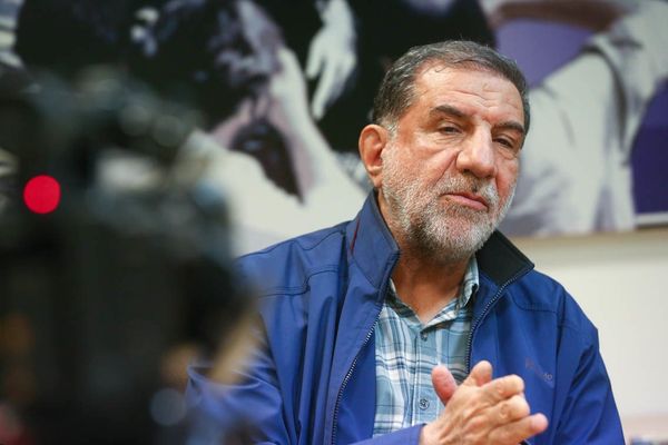 برلماني إيراني: يجب كسر شوكة أميركا والانتقام منها في الوقت المناسب