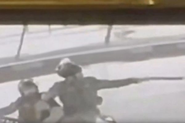 شلیک به رهگذران؛ بهزاد نیکیار هنگام بردن کیسه زباله به کوچه، با گلوله جنگی کشته شد