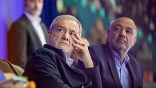 Government keeps powder dry amid push to impeach ministers after port blast