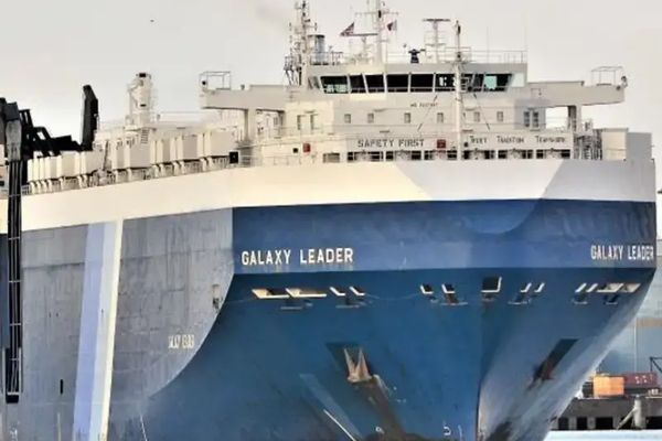 شكوك حول سياسة الردع الأميركية بعد نجاح الحوثيين المدعومين من إيران في تعطيل الشحن العالمي