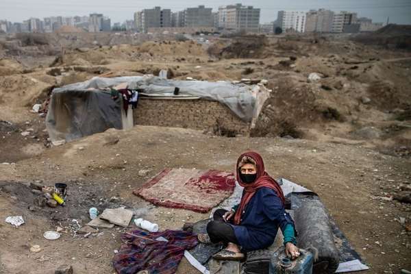 Nearly One-Third of Iranians Struggle Below Poverty Line: Report