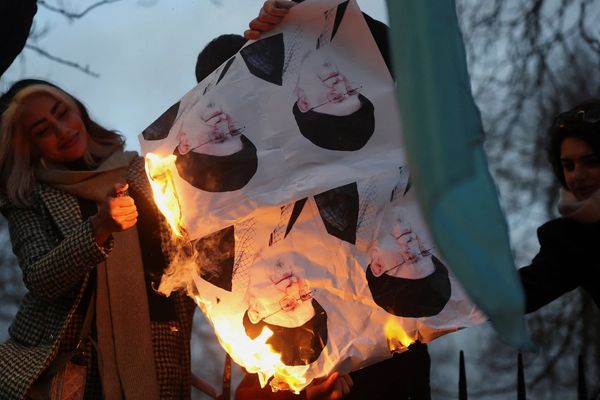 ترامپ خامنهای را «مردی بیمار» خواند و خواهان پایان حکومت او شد