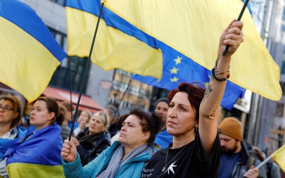 EU Summit Zones In On Alleged Iran-Russia Weapons Links