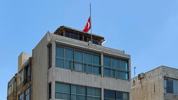 احضار سفیر ترکیه در اسرائیل پس از ادای احترام به هنیه و نیمه افراشته کردن پرچم