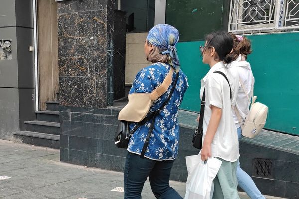 "جيروزاليم بوست": النظام الإيراني يحاول إظهار صورة أخرى للعالم رغم تصاعد القمع