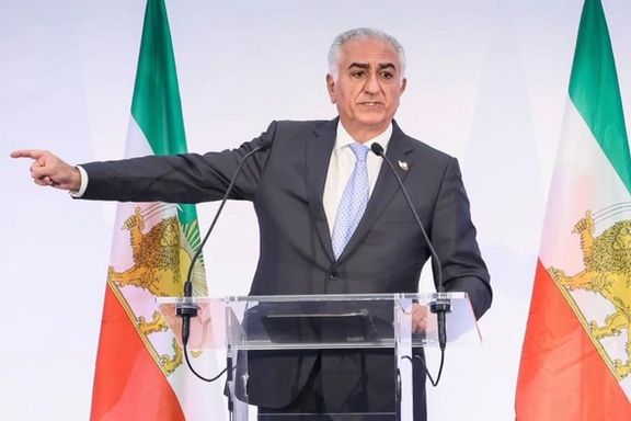 Exiled prince says thousands of police, troops stayed home amid protests