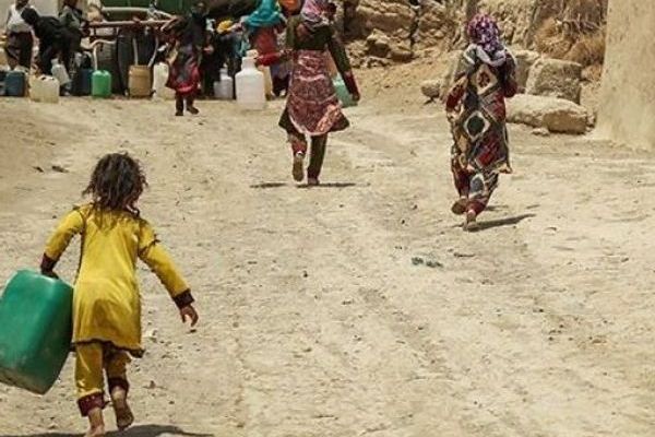نشرة سرية للاستخبارات الإيرانية: تدهور البيئة يؤدي لهجرة أهالي بلوشستان وتراجع نسبة الشيعة
