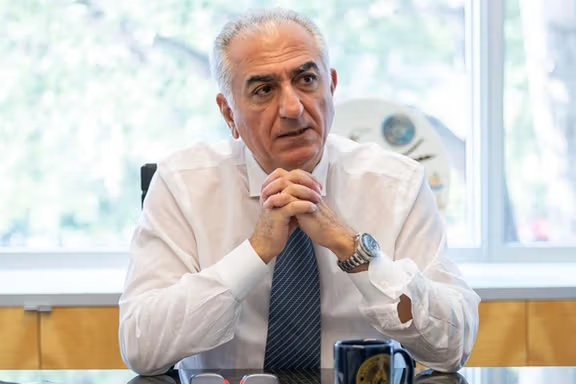 شاهزاده رضا پهلوی: درود به بازاری‌ها و مردمی که خیابان را به دست گرفته‌اند