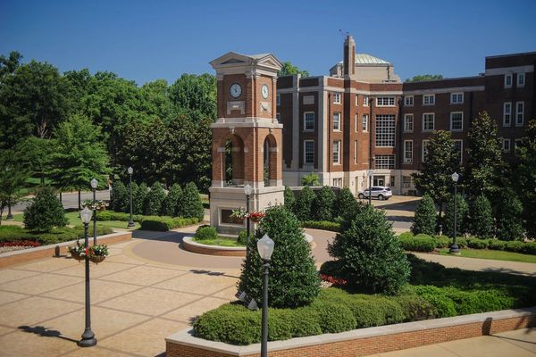 US immigration detains Iranian PhD student in Alabama