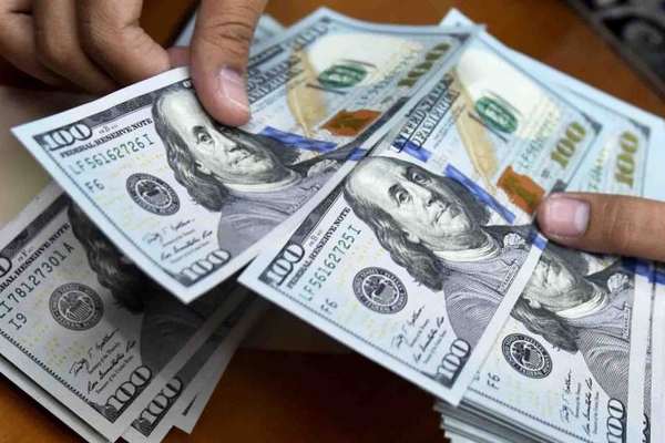 Economic Shock In Iran As USD Rises To 500,000 Rials