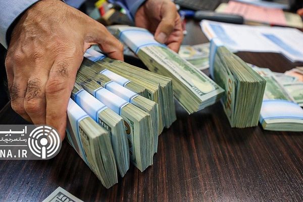 مرکز سیاست امارات متحده عربی: بازگشت تحریمها میتواند اقتصاد ایران را به فروپاشی بکشاند