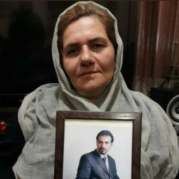 فرنگیس مظلوم، مادر سهیل عربی، برای اجرای حکم حبس احضار شد