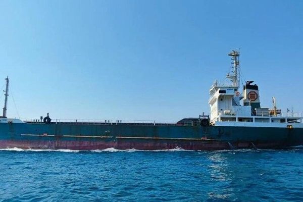 انتشار گسترده خبر توقیف یک شناور حامل سوخت در سواحل بوشهر و نگرانی از گران شدن گازوییل