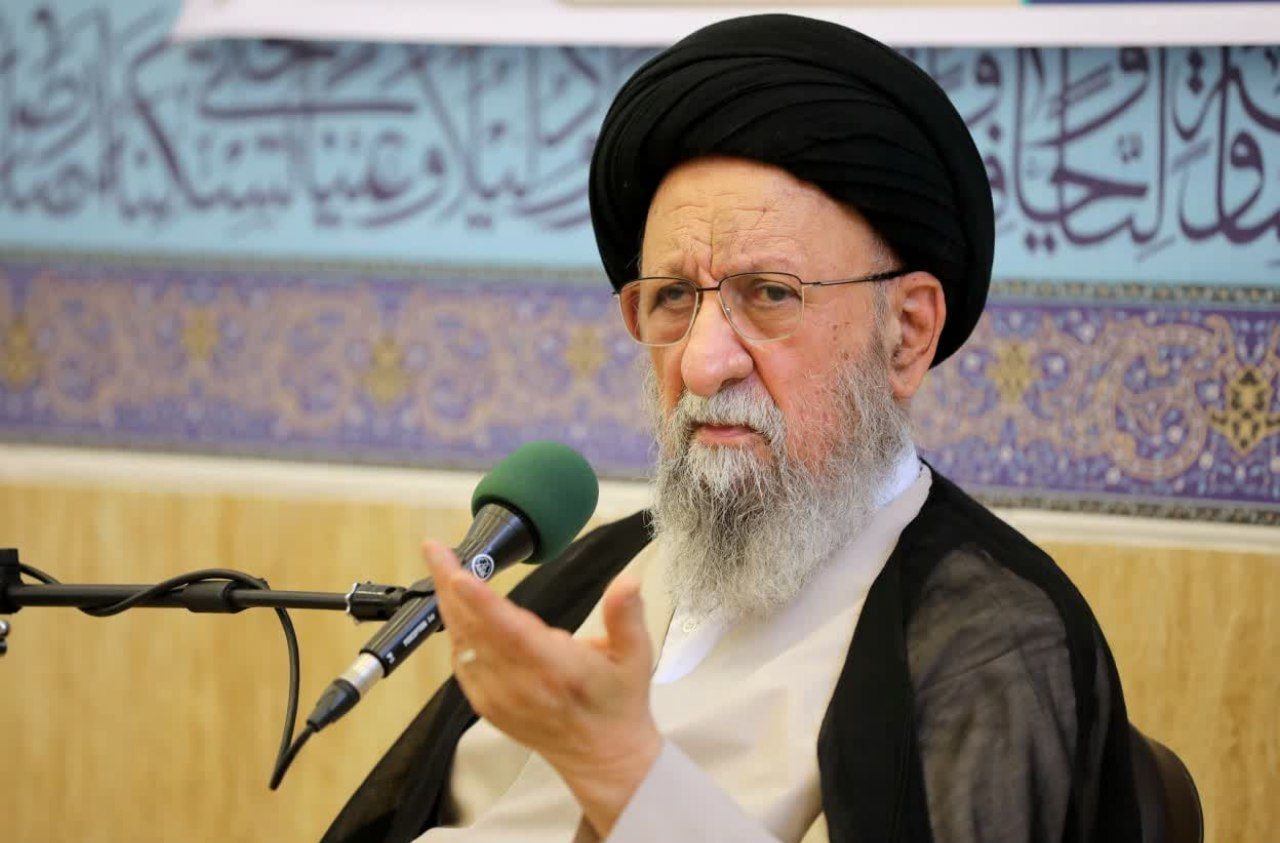 نماینده خامنه‌ای در استان گلستان: خروج از ان‌پی‌تی راهکار مقابله با مکانیسم ماشه است