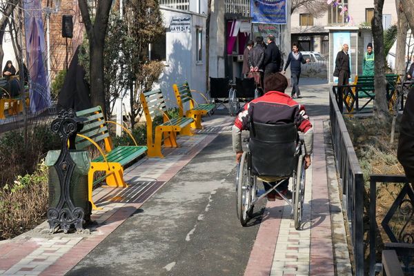 مقام انجمن نابینایان: مستمری معلولان برای یک ماه سنگک خریدن هم کافی نیست