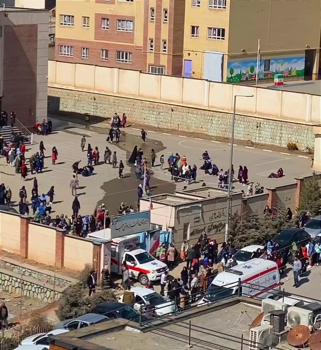 مسموم شدن دختران دبیرستانی در تهران؛ دلیل مسمومیت‌های سریالی را «سم خفیف» اعلام کردند 