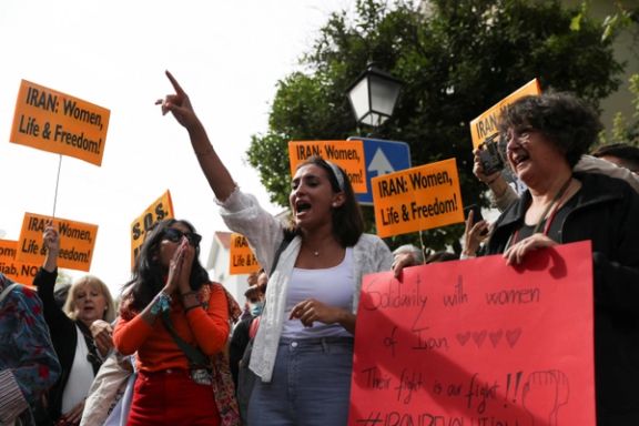 Protest in Madrid, Spain to support women in Iran, September 28, 2022