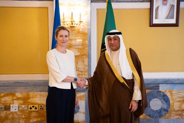 "التعاون الخليجي" والاتحاد الأوروبي يطالبان طهران بوقف تطوير برنامجها الصاروخي