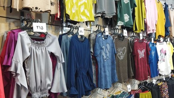 دیدهبان ایران: فروشندگان لباس زنان مجبور به حذف تبلیغات اینستاگرامی و احضار شدهاند