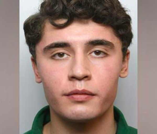 والدة البريطاني المتهم بالتجسس لصالح إيران: ابني لا يعيش في الواقع ويعاني من اضطراب عقلي