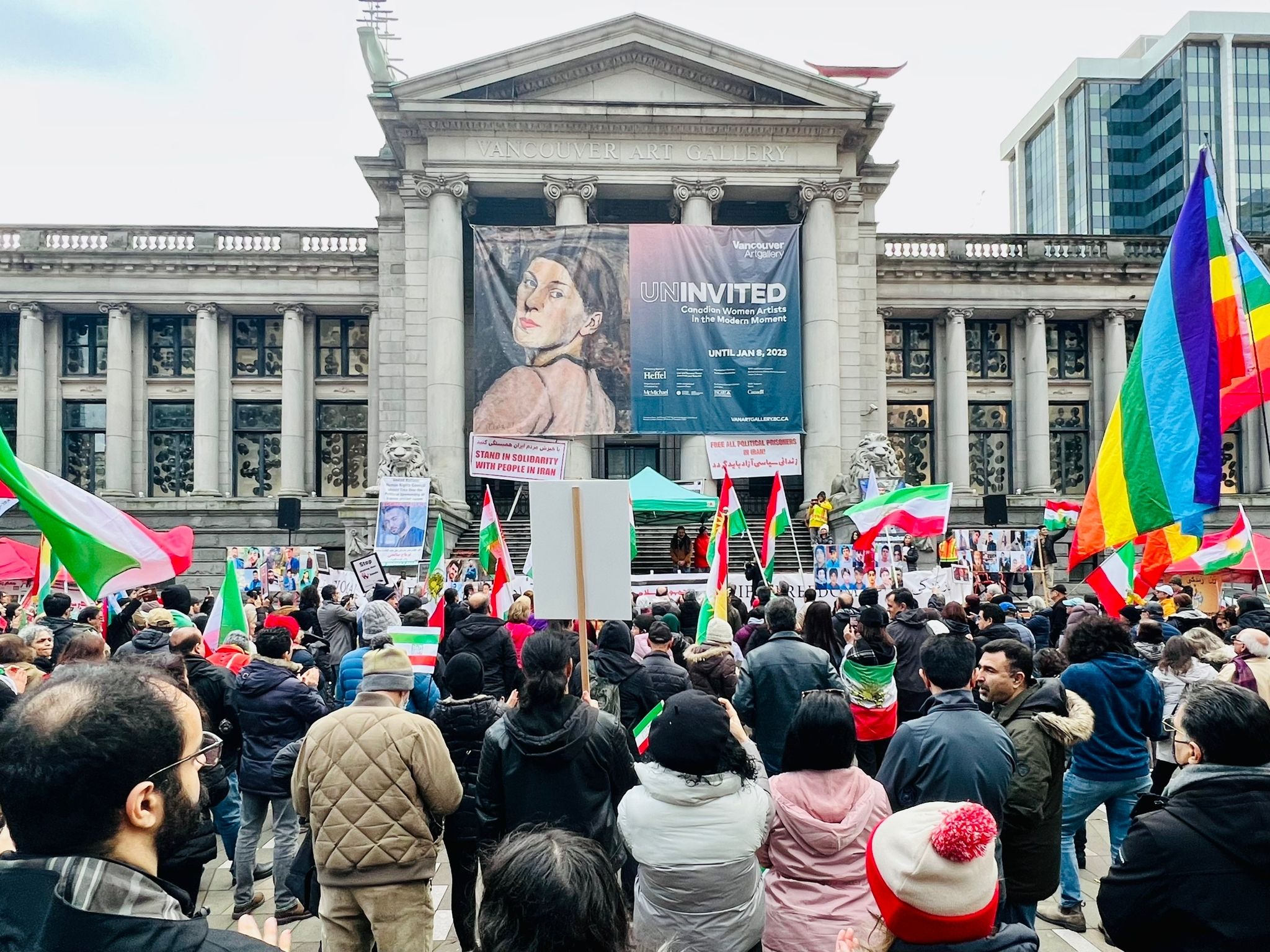 تداوم حمایت جهانی از خیزش انقلابی ایرانیان و تاکید مقامات جمهوری اسلامی بر انتقام از غرب