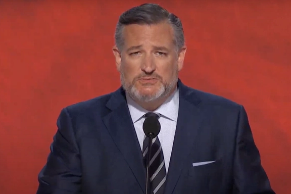 سناتور کروز: تا کنون هیچ انتخاباتی در آمریکا به این اندازه با اهمیت نبوده