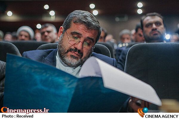 وزیر ارشاد: فیلمی که بازیگر آن کشف حجاب کرده، مجوز نمایش نمی‌گیرد
