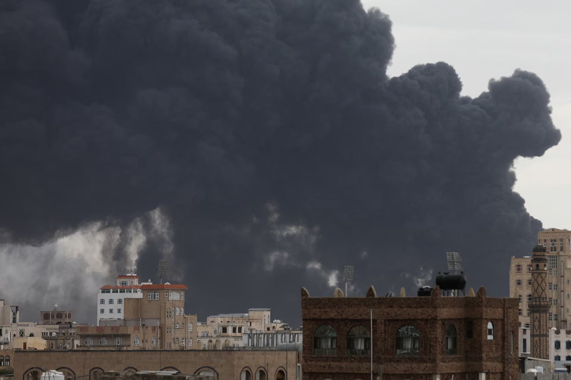 moke billows after an Israeli airstrike on Houthi infrastructure, in Sana'a, Yemen May 6, 2025.