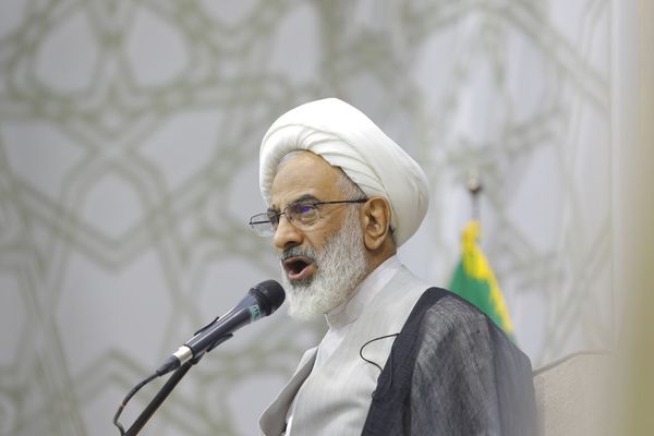 نماینده خامنهای در سپاه: هدف اصلی دشمن تسلیم کردن جمهوری اسلامی است