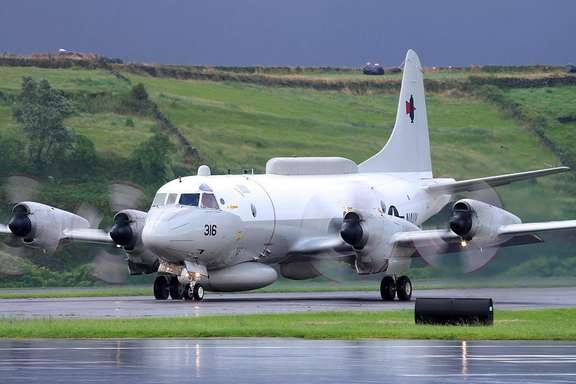 A US EP-3E land-based reconnaissance plane