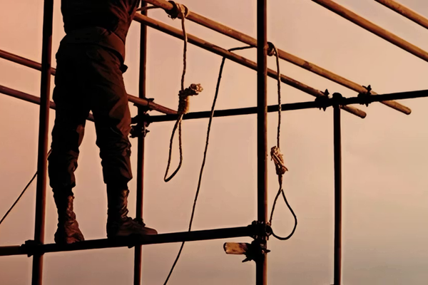 بعد حرب الـ 12 يومًا.. برلمان إيران يقرّ قانونًا يقضي بإعدام المتعاونين مع أميركا وإسرائيل