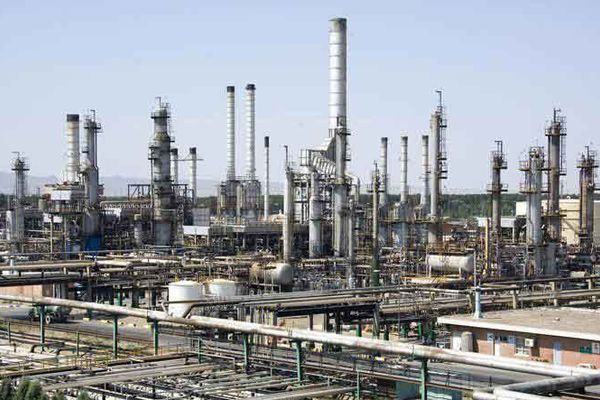 Can Pezeshkian's plan to hire foreign financial advisers work?