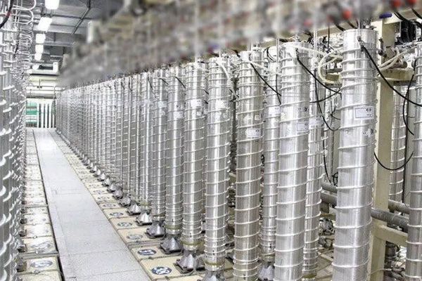 "جيروزاليم بوست":الموساد يعرف مواقع تخزين اليورانيوم المخصب في إيران وسيتدخل إذا لزم الأمر