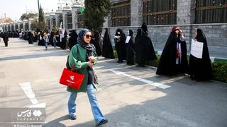 Unfair Policies Polarize Iran's Population, Says Sociologist
