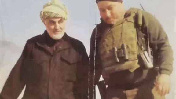 احمد وهبی در کنار قاسم سلیمانی