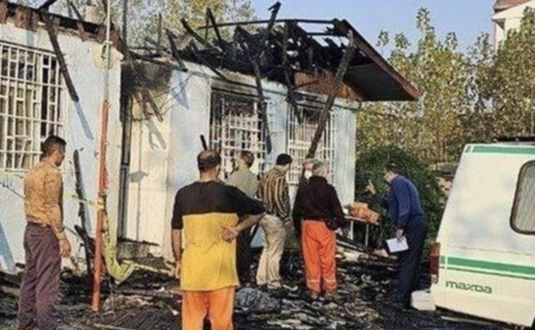 مصرع ما لا يقل عن 32 شخصًا نتيجة حريق اندلع بمركز للمعالجة من إدمان المخدرات في إيران