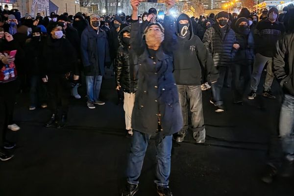 وزیر دادگستری اعمال حکومت نظامی در ایران از روز فراخوان شاهزاده پهلوی را تایید کرد