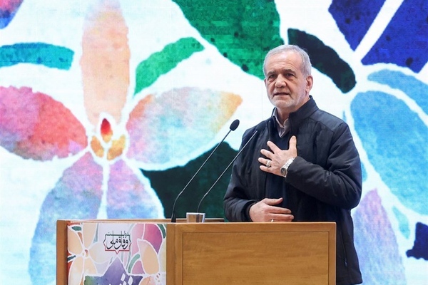 President Pezeshkian says Iran wants peace with region