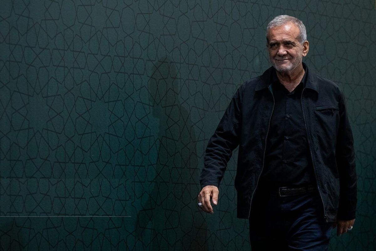 پزشکیان در زمان تبلیغات انتخابات هم از رفع فیلترینگ گفت و هم قطع اینترنت را مجاز دانست