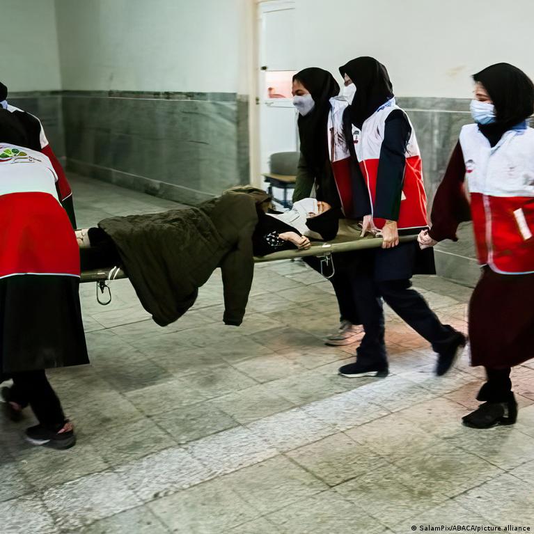 هزاران دانش‌آموز در حملات سریالی شیمیایی مسموم شدند