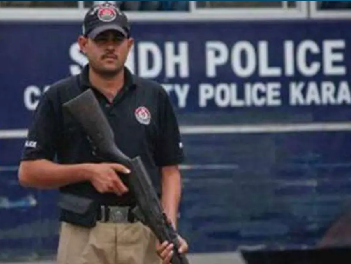 وسائل إعلام باكستانية: اعتقال "إرهابي مُدرَب" من لواء "زينبيون" المدعوم من إيران